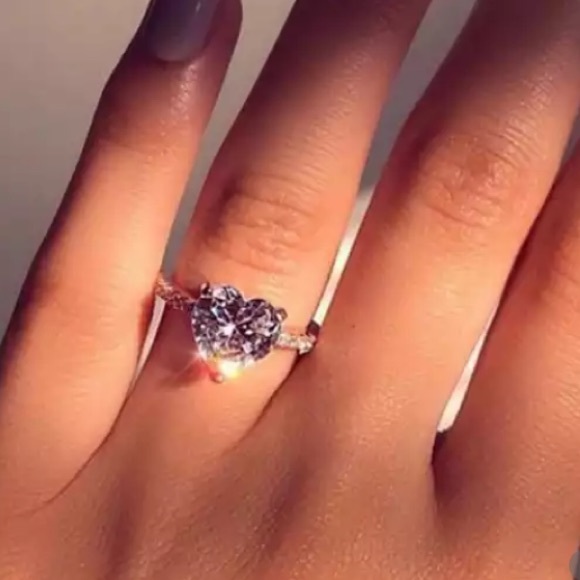 925 Silver Heart Diamond Ring - Picture 9 of 9